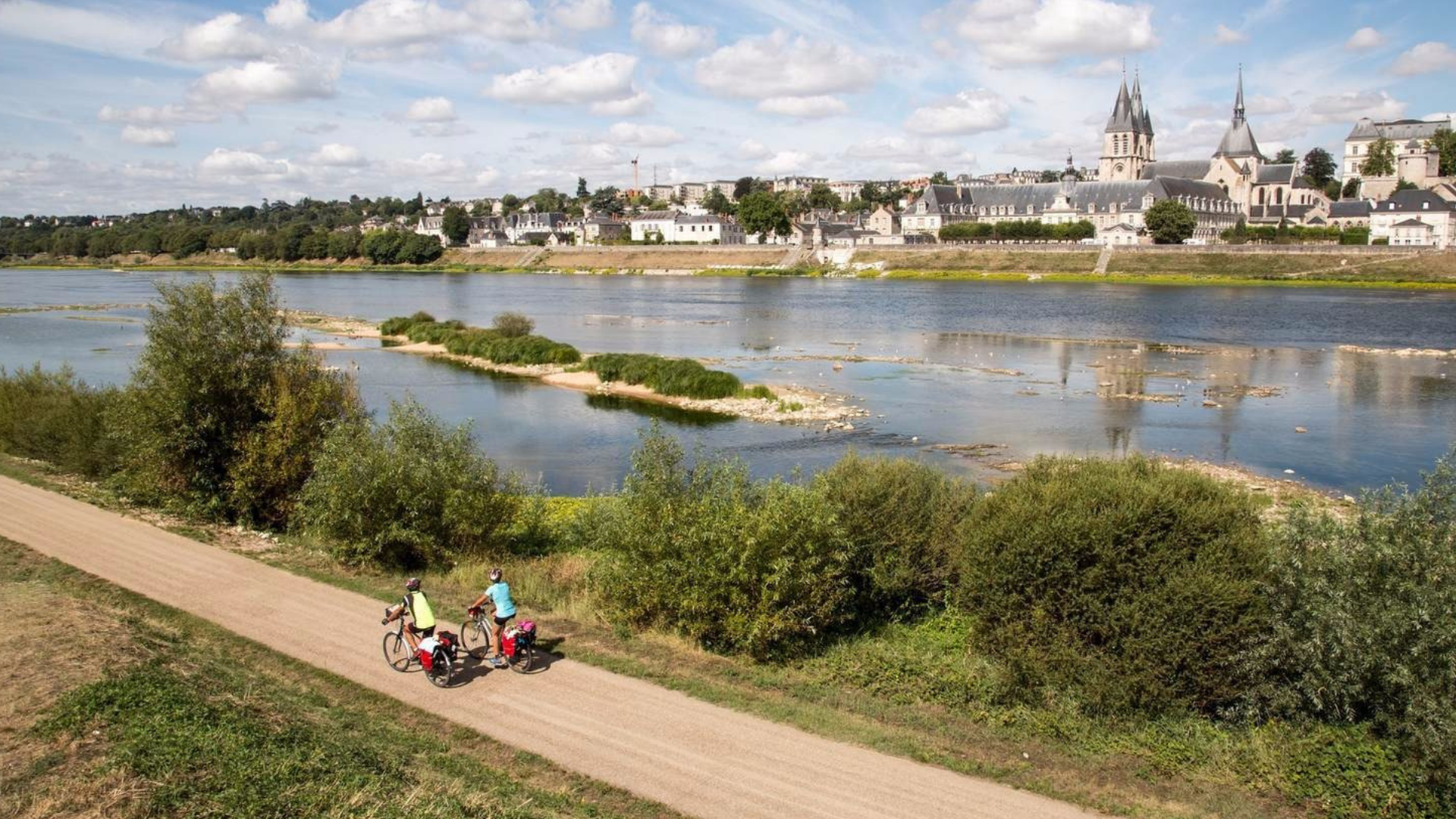 Séjour guidé à vélo sur la Loire à vélo en Touraine Séjour guidé à vélo sur la Loire à vélo en Touraine