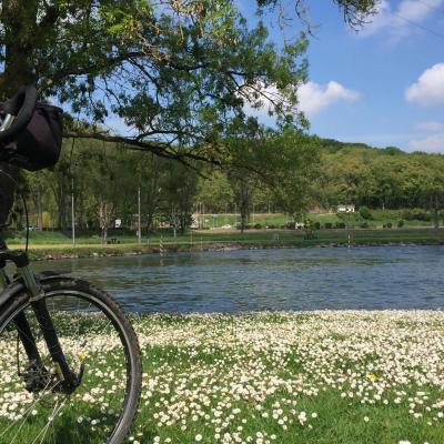 Bords de l'indre à vélo